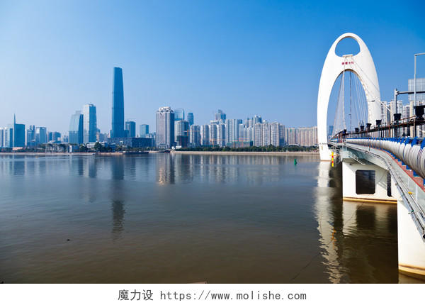 珠江和现代建筑在中国广州金融区广州